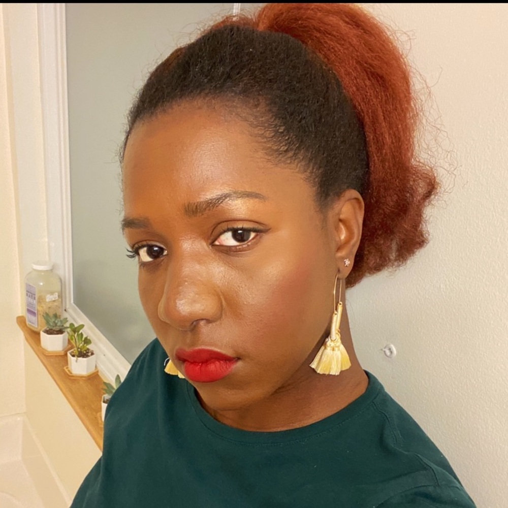 Meet your Posher, Marissa